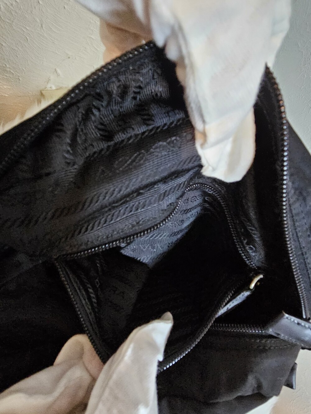 Prada Black Nylon Messenger Crossbody Bag - Picture 4 of 6